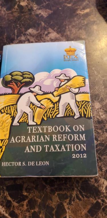 een boek over Amerikaanse fictie en Tarzaninatie bij Camarines Norte in Daet