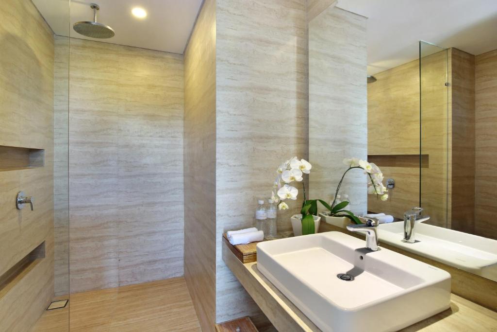 Jimbaran Bay Beach Resort and Spa by Prabhu - Manukrawa Superior Double O Twin Sala