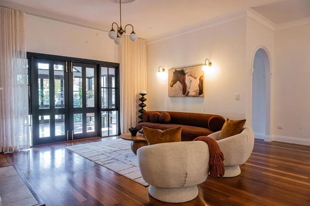 Four Bedroom house in Oakbank