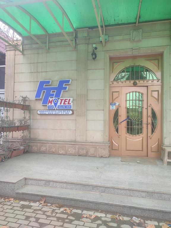 Façana o entrada de FF Motel