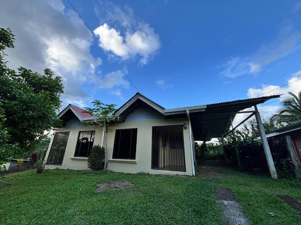 Bygningen som feriehuset ligger i