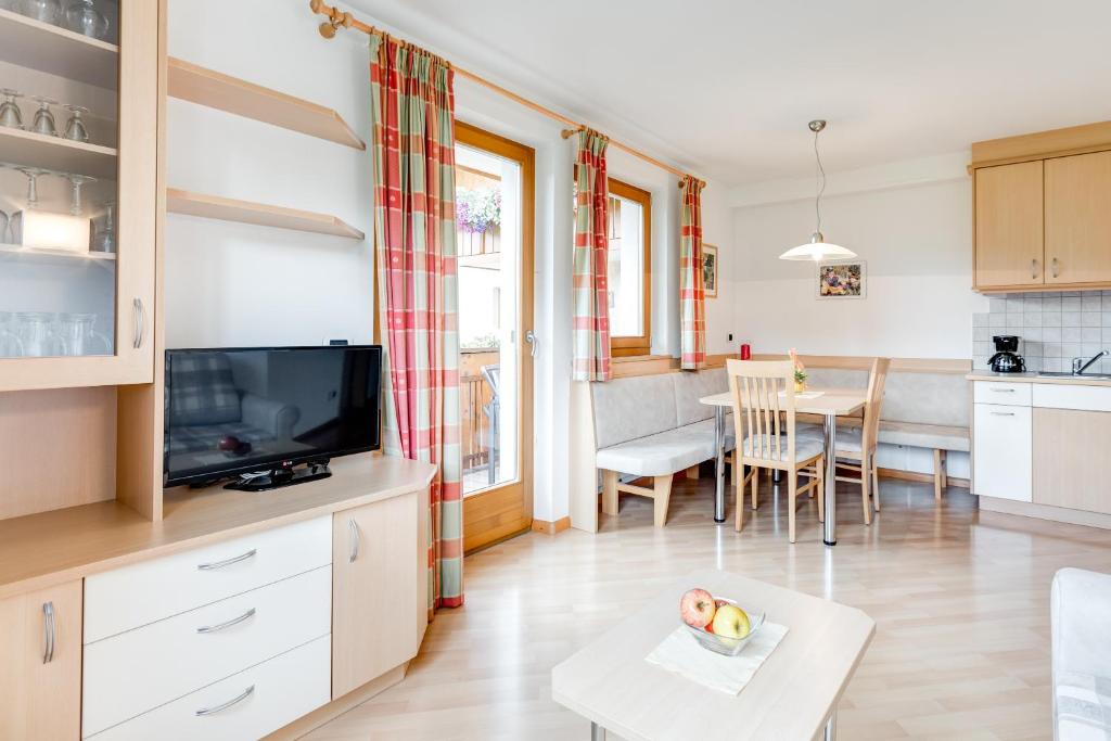 Kuchyň nebo kuchyňský kout v ubytování Pension Haus am See