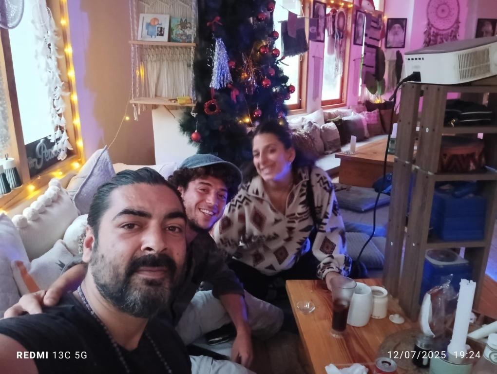 Gæster der bor på Buddha house 2