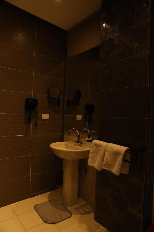 Munir`s residence 2 - 14