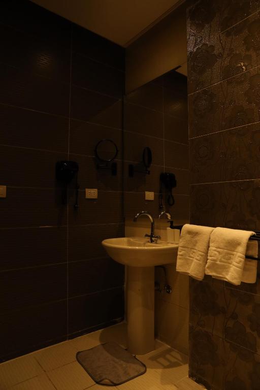 Munir`s residence 2 - 18