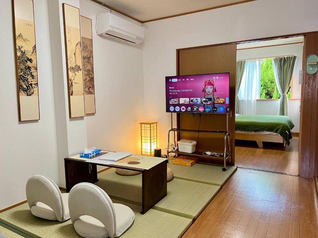 NIDO Tsuruhashi Station Apartment Japanese Style Cottage Near Korean Commercial Street Hot Spring Bath Direct to Namba Shinsaibashi Dotonbori Kintetsu Direct to Nara