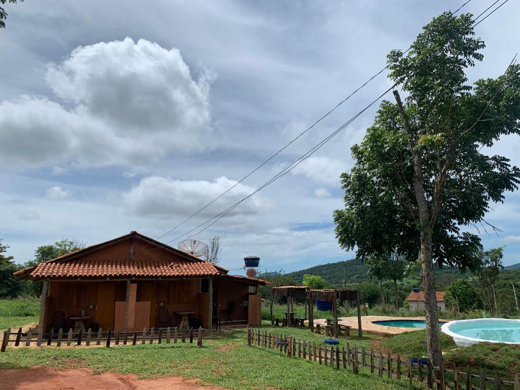 Het zwembad bij of vlak bij Recanto do Vale