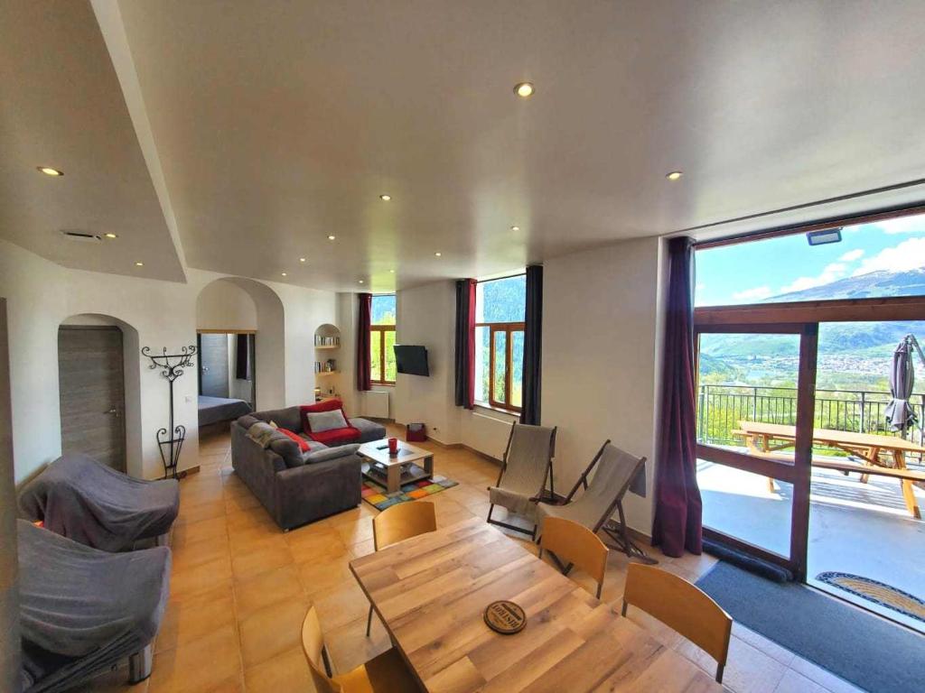 Et opholdsområde på Location Paradiski San Bernardo