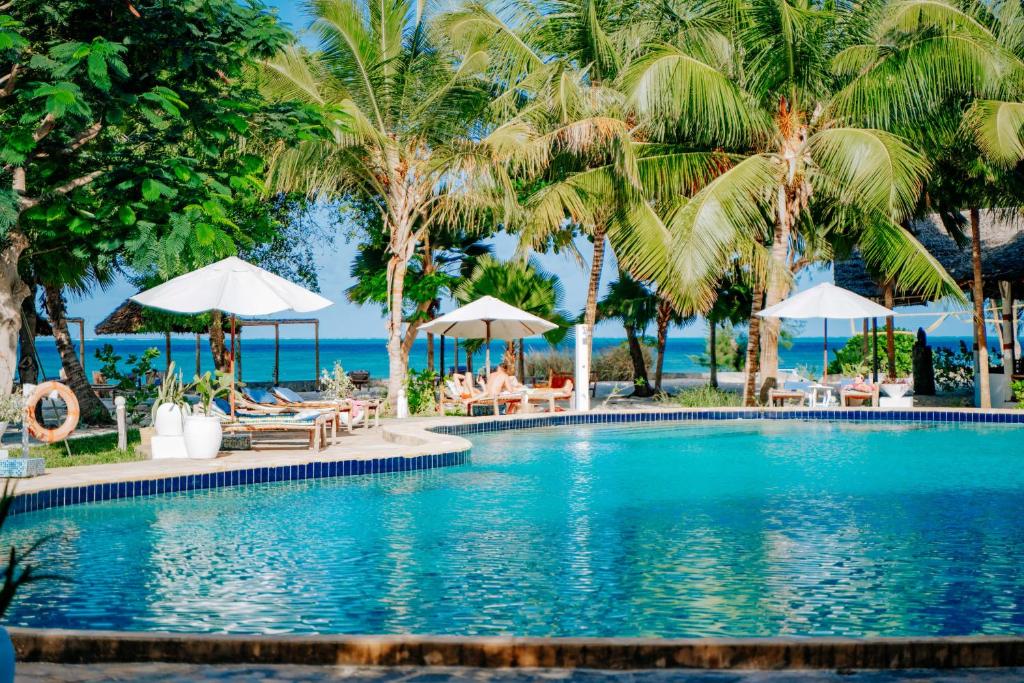 Swimmingpoolen hos eller tæt på Spice Island Hotel & Resort