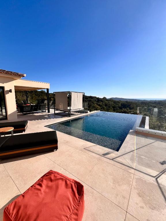 Villa neuve d'exception 6ch SPA Piscine