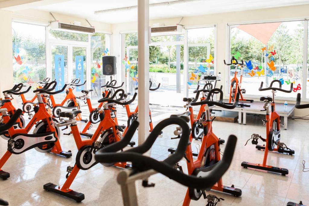 Fitness centrum a/nebo fitness zařízení v ubytování Camping Riembau