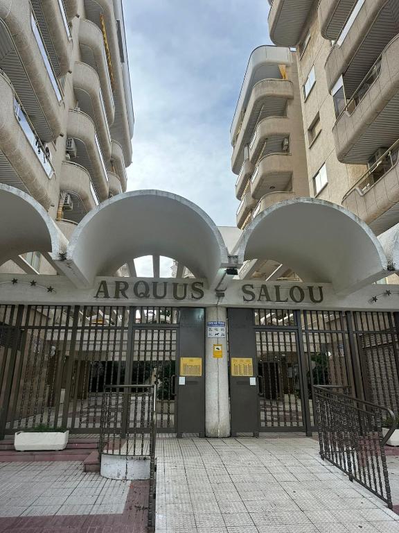 a building with a gate in front of it at Apartamento Carles Buïgas in Salou