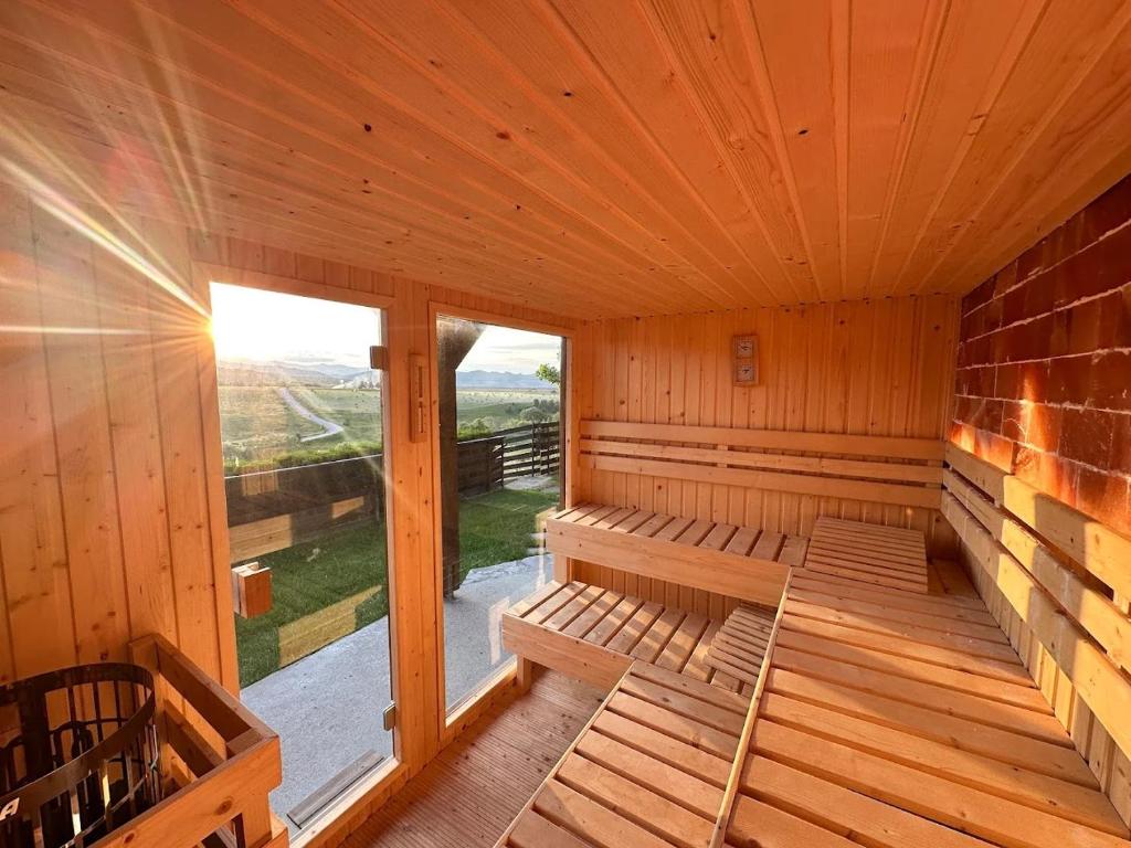 Balkón nebo terasa v ubytování Nature Nest Bran - Adults Only