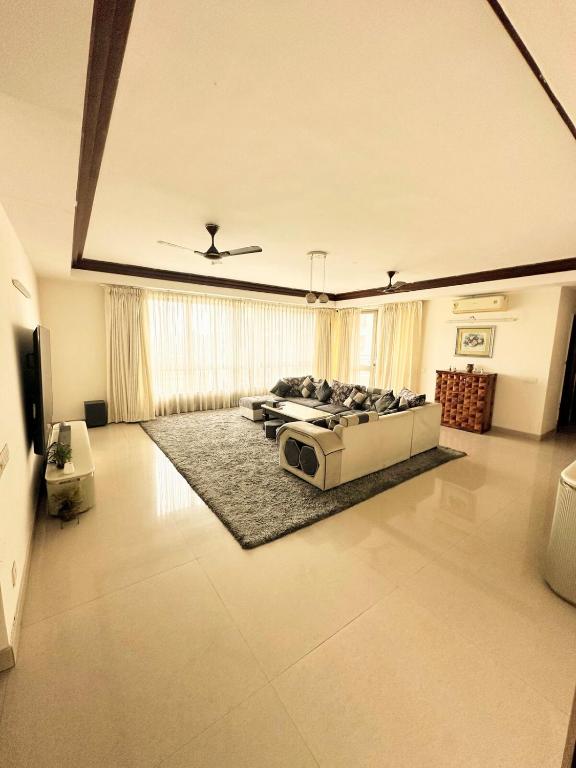 Photo inspiration: Luxury Ceo Retreat Spacious 2800 Sqft Apartment Noida Updated Photo Inspiration