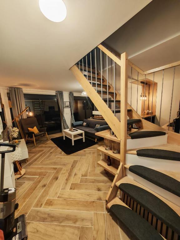 Khu vực ghế ngồi tại Nice little duplex house in Elancourt village