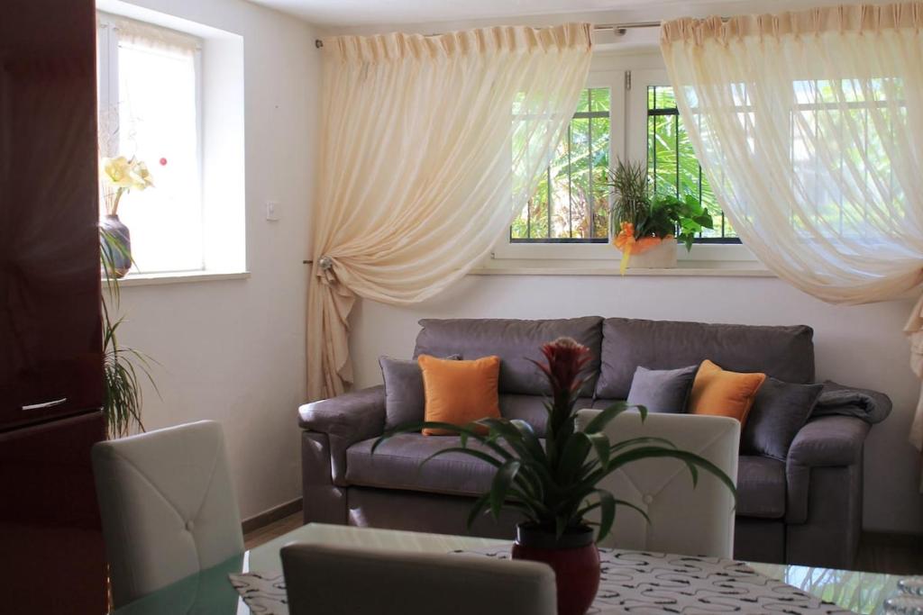 Apartment in Villa JS