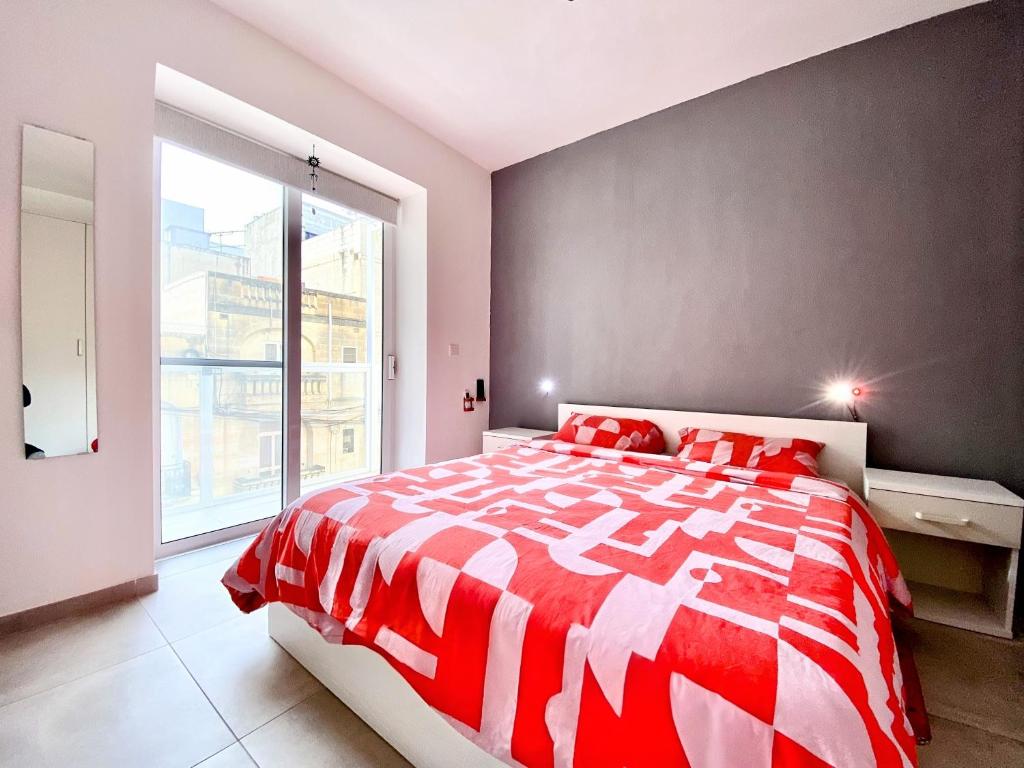 Central Private En-Suite with Balcony in shared residence - 4