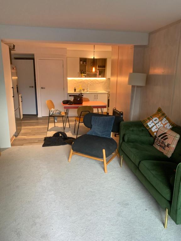 Køkken eller tekøkken på Wanaka 2 bedroom, walk to town