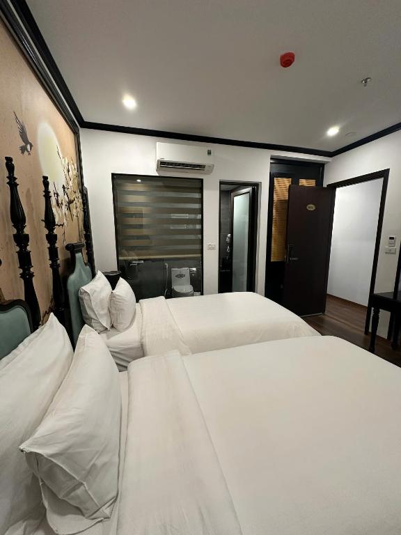 Phòng Hạng Tiết kiệm Cho 4 Người