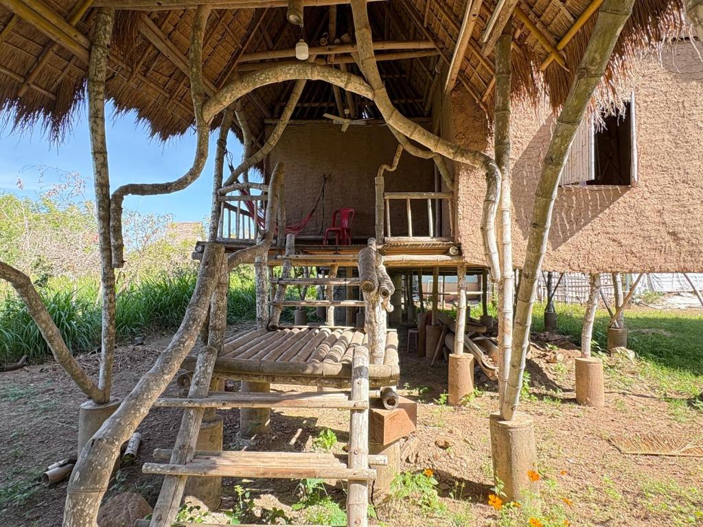 OBT Homestay and Bungalows 4