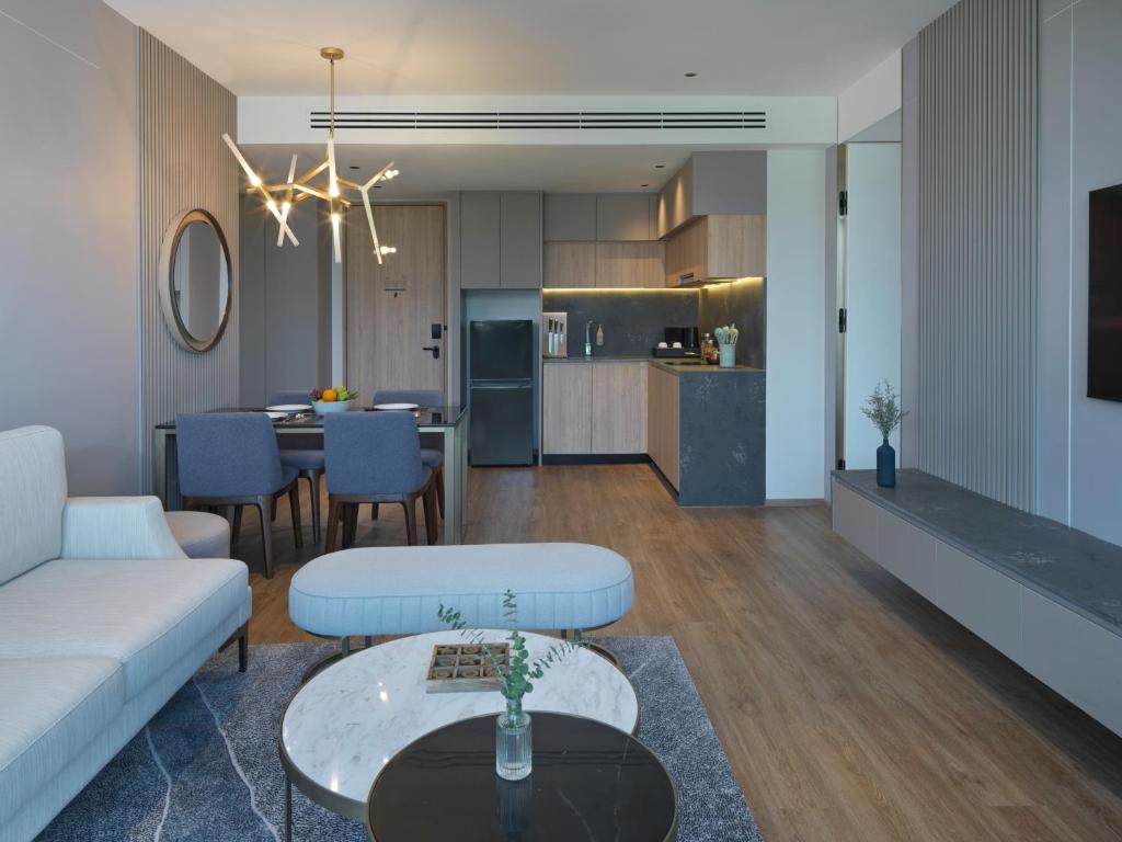 La Green Hotel and Residence - 19