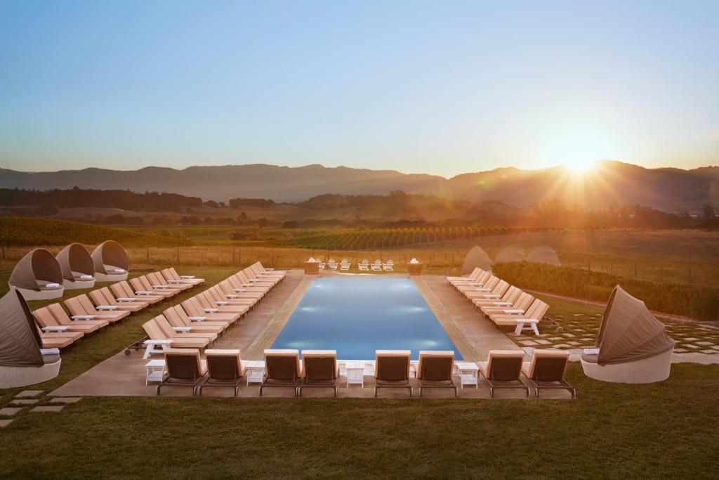 Discover the most unique places to stay in Northern California, from cliffside luxury in Post Ranch Inn to glamping at Treebones Resort and chic vineyard escapes. Unique California Vacations, Unique Places In California, Best Places To Stay In Southern California, Best Places To Stay In California, Where To Stay In California, Unique Places To Stay In California, Places To Stay In Big Sur California, Best Places In Northern California, Places To Stay In Northern California Discover the most unique places to stay in Northern California, from cliffside luxury in Post Ranch Inn to glamping at Treebones Resort and chic vineyard escapes. Unique California Vacations, Unique Places In California, Best Places To Stay In Southern California, Best Places To Stay In California, Where To Stay In California, Unique Places To Stay In California, Places To Stay In Big Sur California, Best Places In Northern California, Places To Stay In Northern California