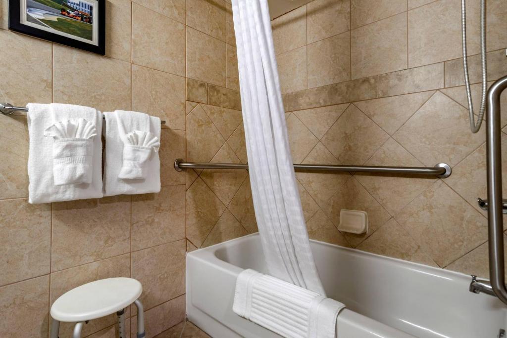 Comfort Inn Birmingham Homewood photo