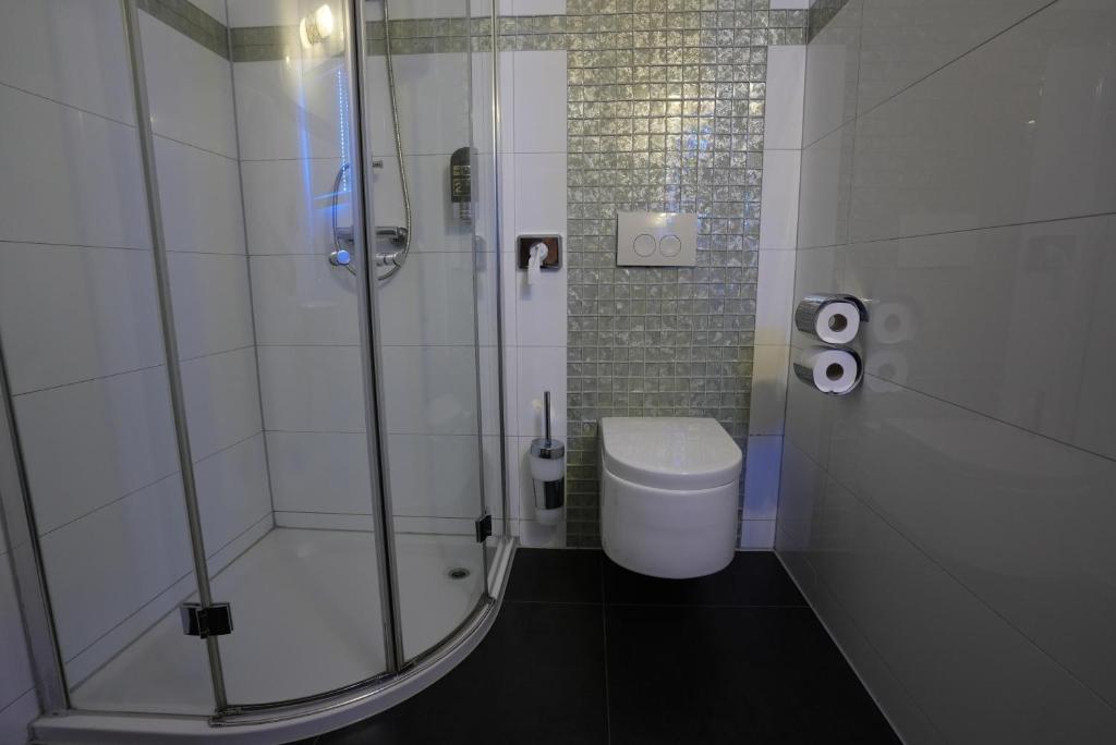 Airport Global Hotel photo