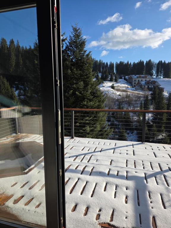 CoCo Chalet - Шале з чаном Буковель фото 5
