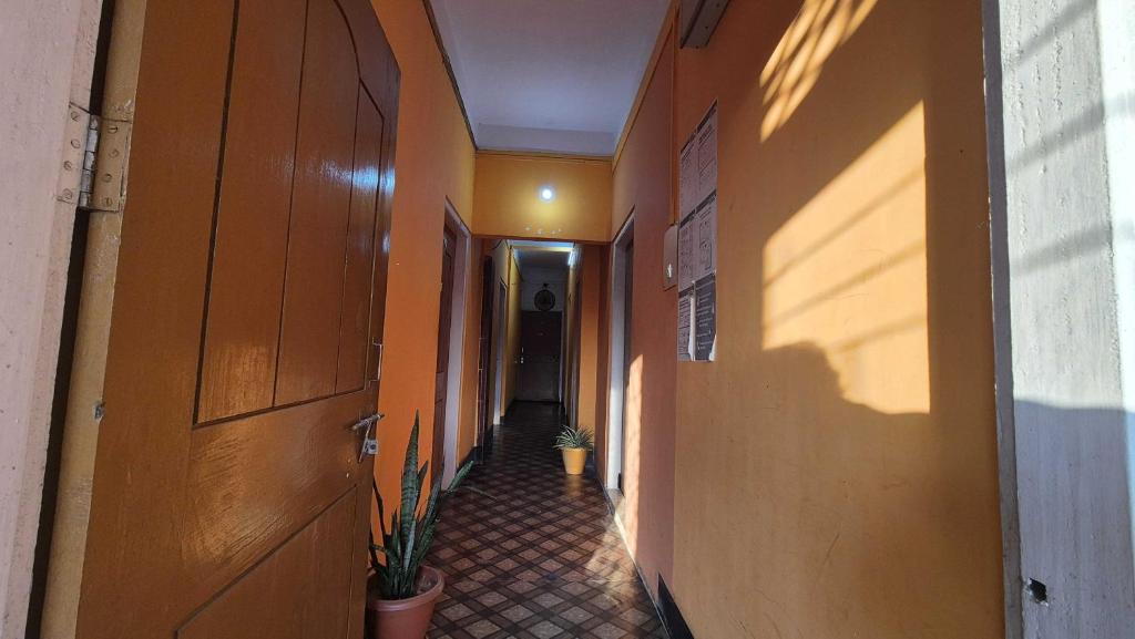 Billede fra billedgalleriet på KIRTTI INN AC Family room i Guwahati