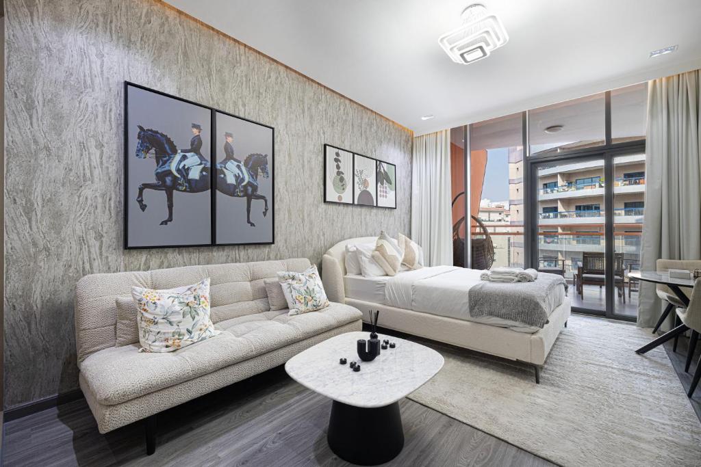Stylish Silicon Oasis Studio Near Mall & Airport