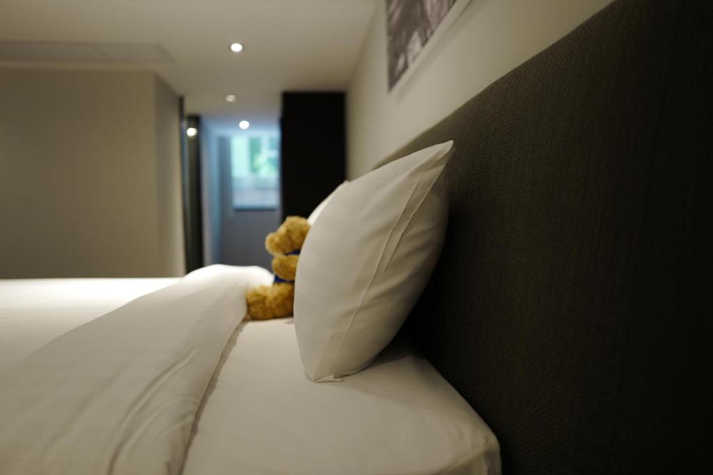 S33 Compact Sukhumvit Hotel - Resim 26