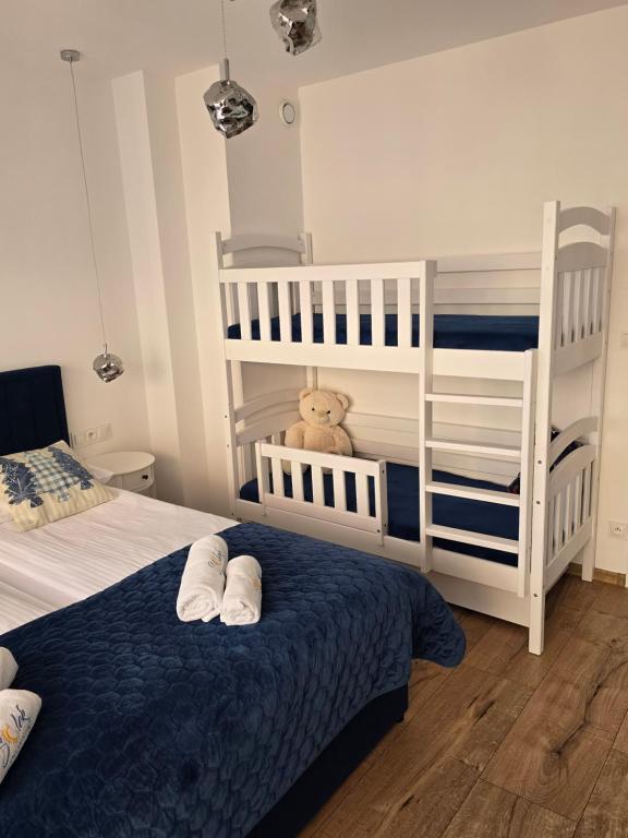 SOLEK, Apartamenty hotelowe i pokoje gościnne ze śniadaniem, przyjazne zwierzętom, wyjątkowe, z widokiem na Jezioro Jamno i w bardzo bliskiej odległości od morza - 1