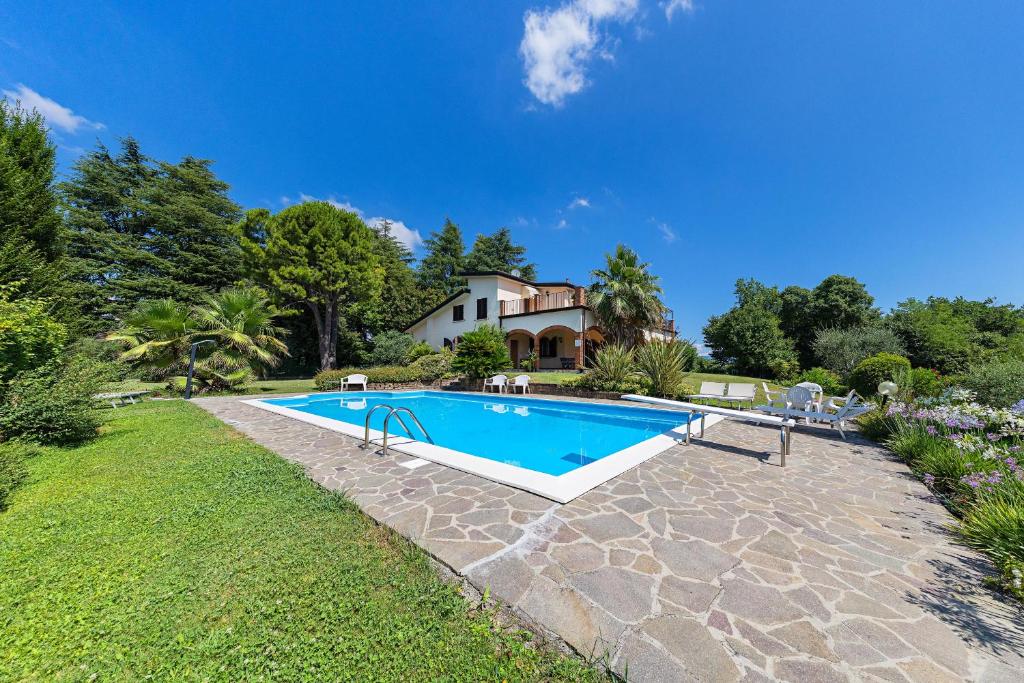 Hồ bơi trong/gần Daller Bianca by Whale Homes