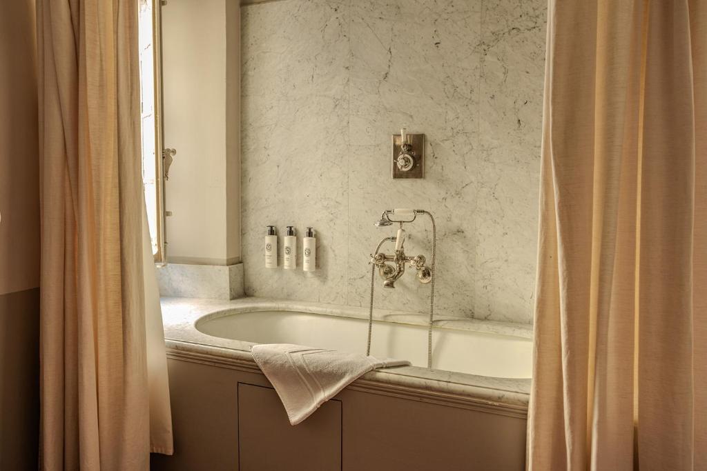 La Maison du Village - 12