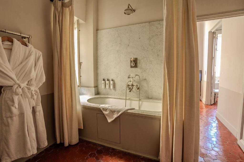 La Maison du Village - 11