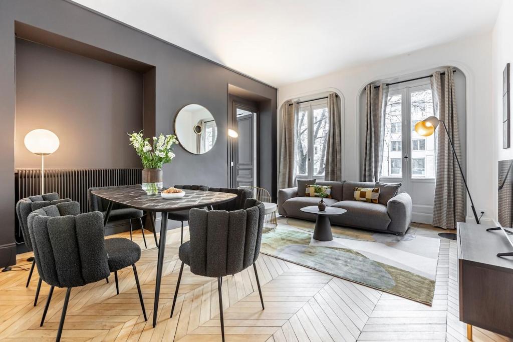 A1# 8people # 4Bedrooms # Wagram # AC # Paris 8
