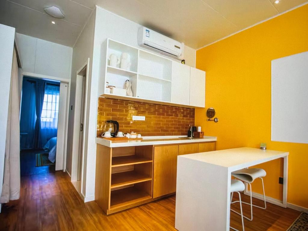 Køkken eller tekøkken på Discover Garapan