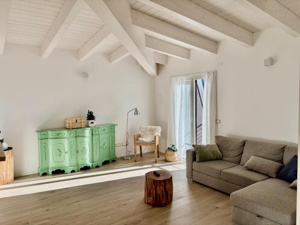 Et opholdsområde på Appartamento Ginepro