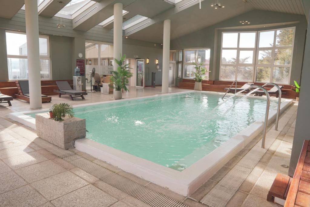 Swimmingpoolen hos eller tæt på Monte Claro