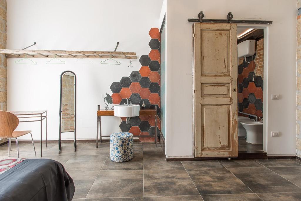 Magma Home - Rooms & Roof - 18