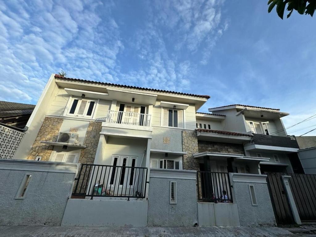 Budova, kde se prázdninový dům nachází