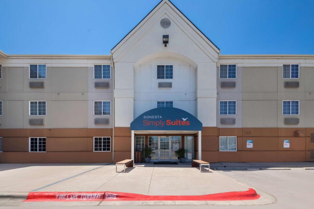 Sonesta Simply Suites Austin South photo