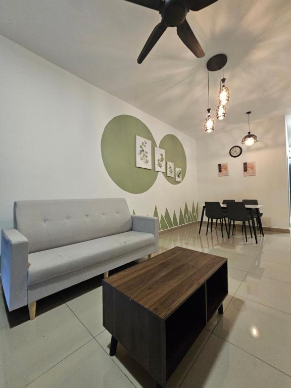 Et opholdsområde på Bayu Temiang Residence - Be Cityscape Haven