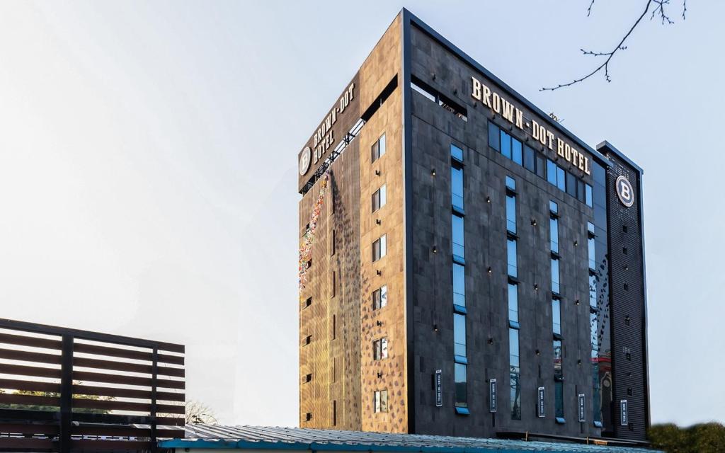 Budova, kde se hotel nachází