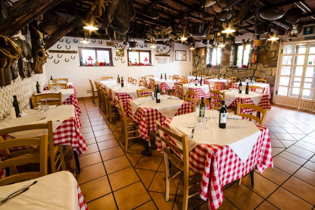 Restaurace v ubytování Hotel Tarconte