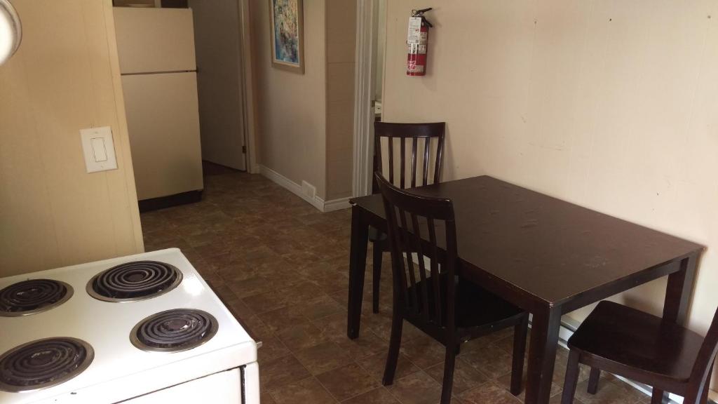 Frontiersman Motel, Latchford – Updated 2023 Prices