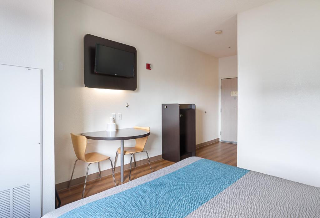 Postel nebo postele na pokoji v ubytování Motel 6-Page, AZ