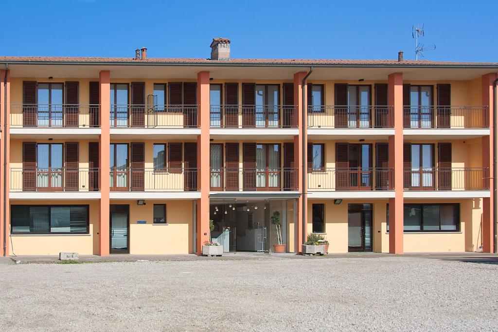 The building in which a panziókat is located
