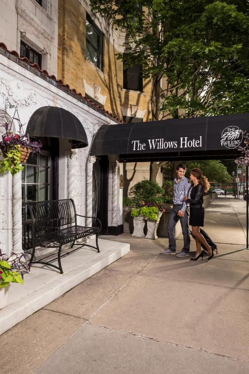 The Willows Hotel, Chicago (updated prices 2024)